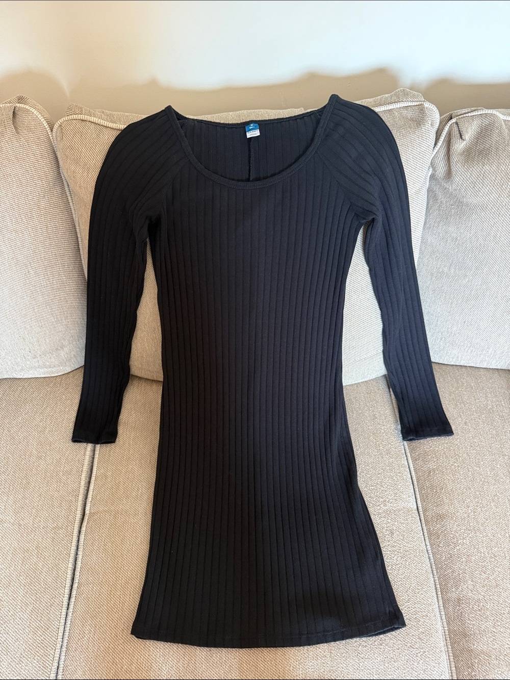 Old Navy Black Ribbed Long-Sleeve Bodycon Dress
